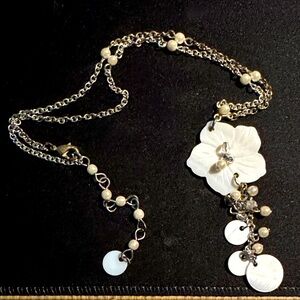 Elegant Pearl and White Flower Necklace